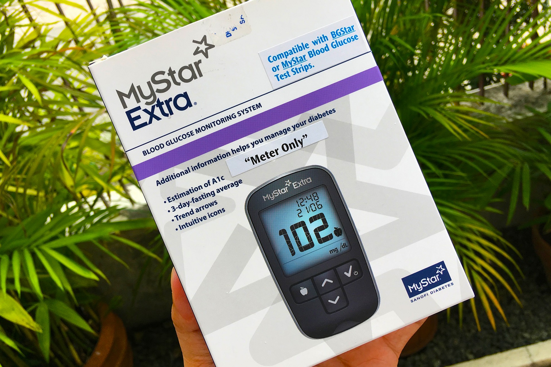 Top_Gadget_Info_My_Star_Extra_Glucometer_Facing